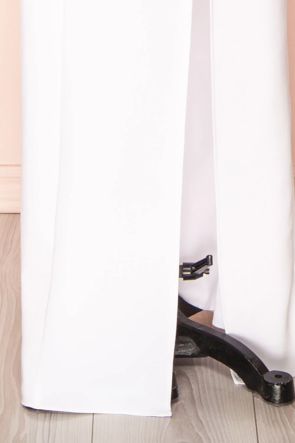 Mia White |Maxi Dress w/ Ruffled Straps