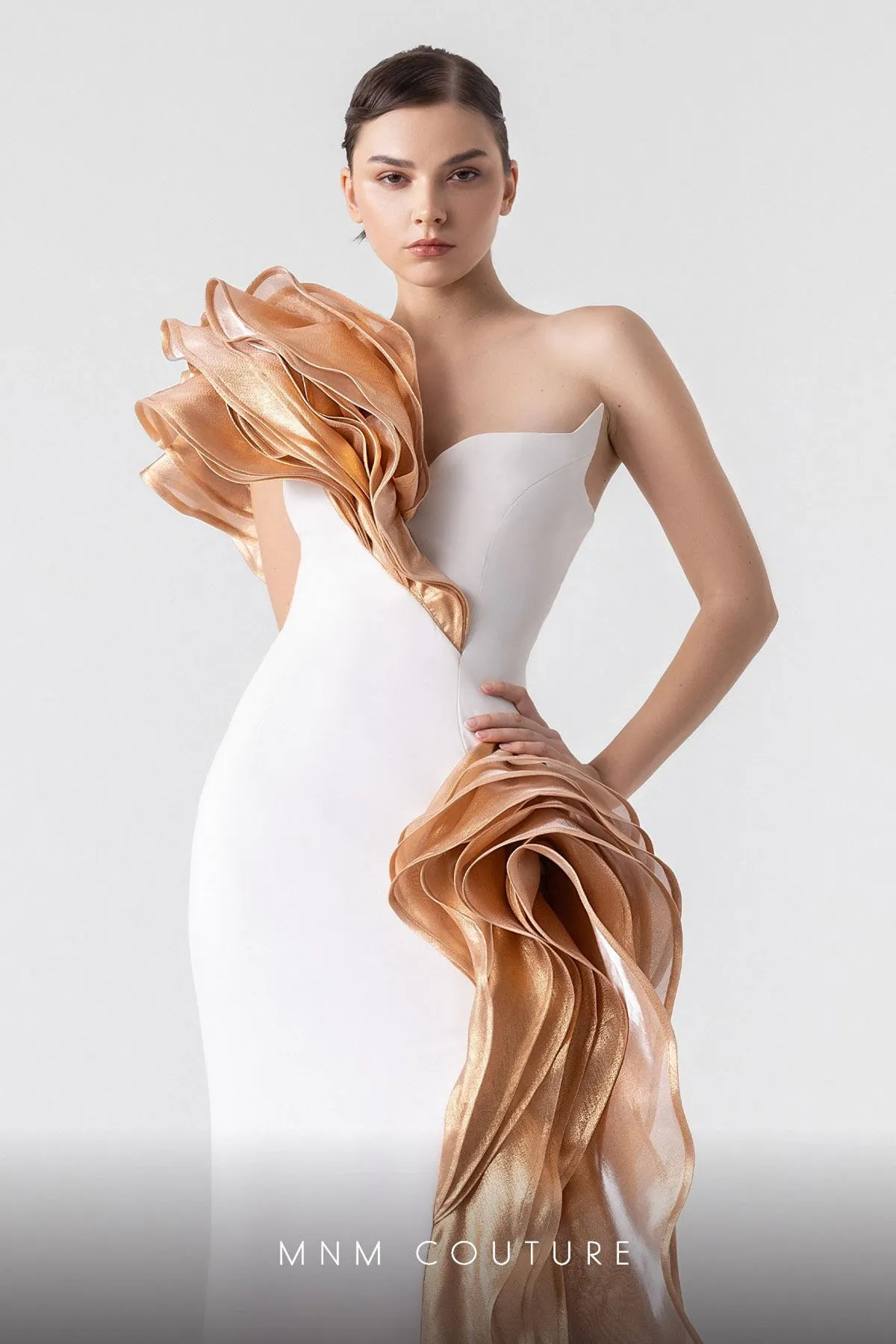 MNM Couture G1925