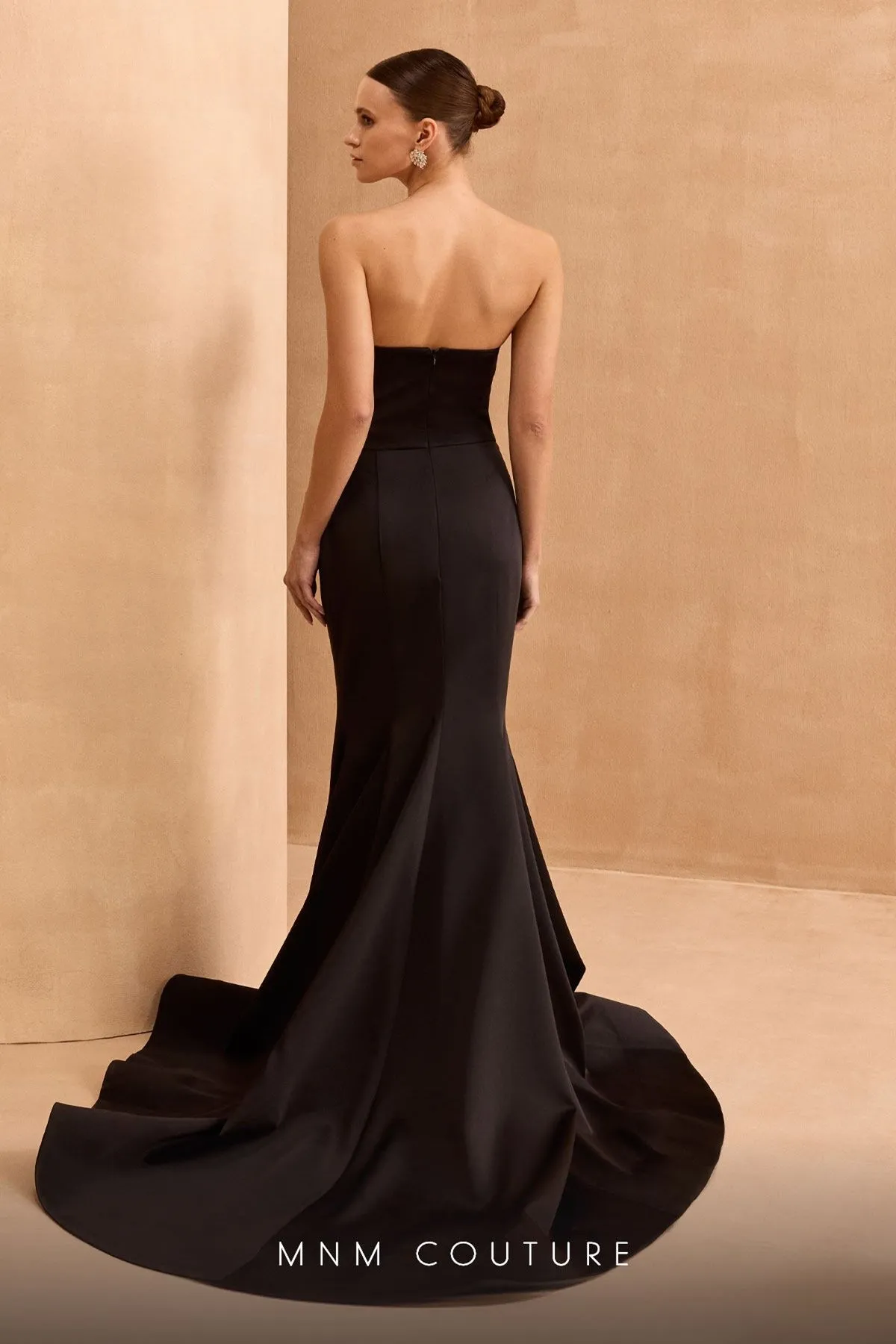 MNM Couture V07400