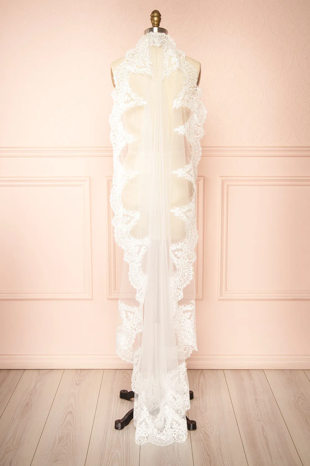Polaris Ivory | Tulle Wedding Veil w/ Floral Lace