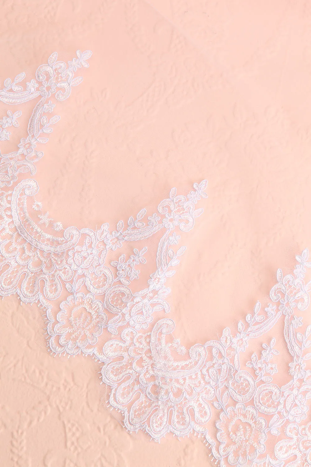Polaris White | Tulle Wedding Veil with Floral Lace